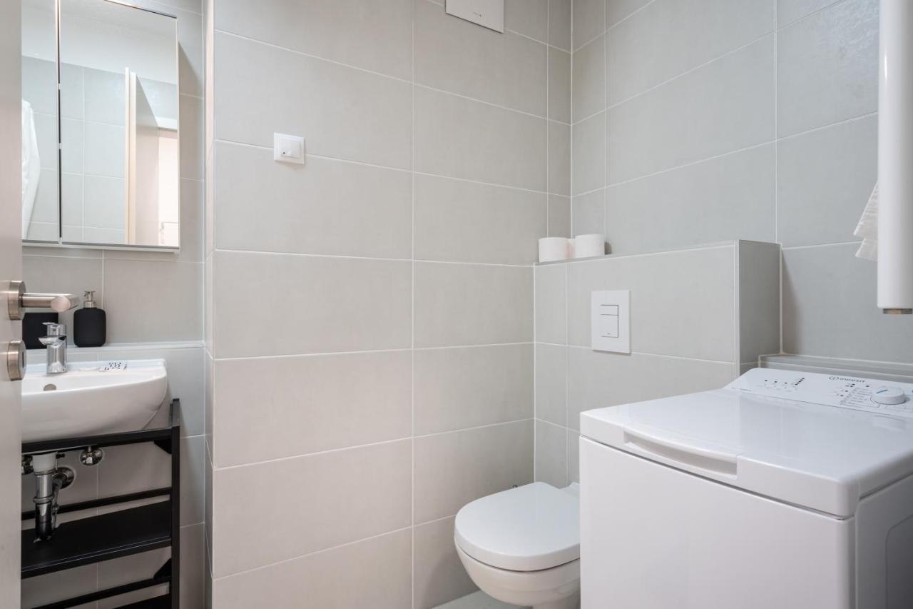 Grand Corvin Studio With Balcony Будапеща Екстериор снимка